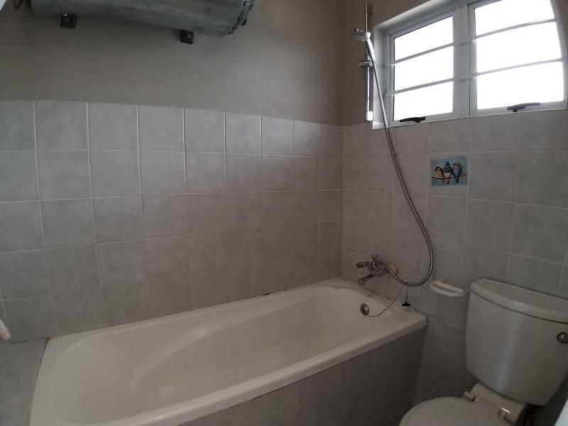 To Let 1 Bedroom Property for Rent in Claremont Western Cape